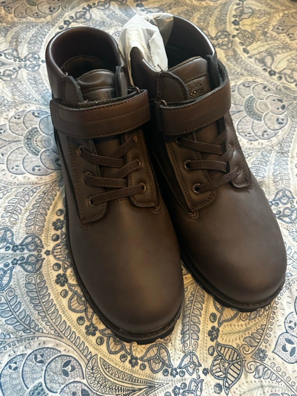 NIB Omega Outdoor Men’s Brown Boots